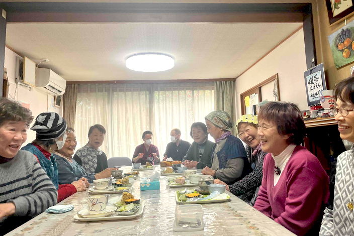 みやぎ県南医療生協の支部活動喫茶の様子